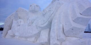 Festival du Voyageur snow sculpture of an eagle